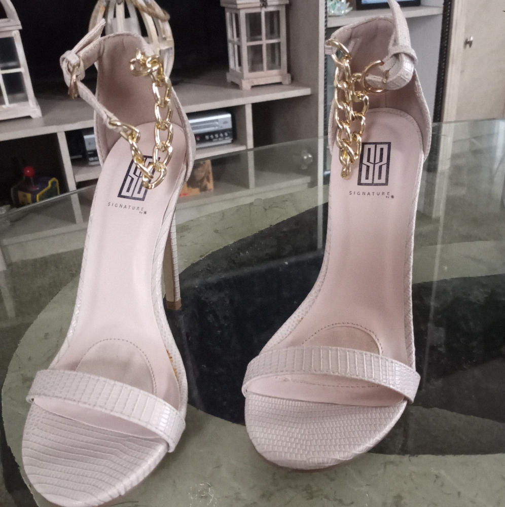 Pink heels